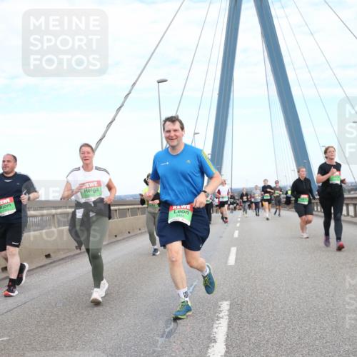 03.10.2025 - Köhlbrandbrückenlauf Jannik Wohlers http://msf.ph/oto/9157035 03.10.2025 15:35:26 Position 1 6207, 9462 meine-sportfotos.de