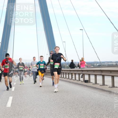 03.10.2025 - Köhlbrandbrückenlauf Jannik Wohlers http://msf.ph/oto/9157043 03.10.2025 15:35:30 Position 1  meine-sportfotos.de