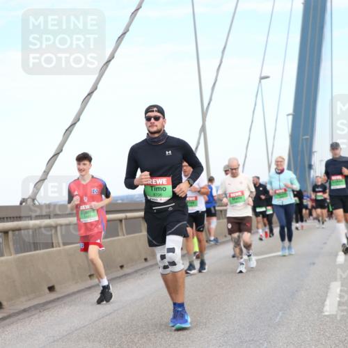 03.10.2025 - Köhlbrandbrückenlauf Jannik Wohlers http://msf.ph/oto/9157079 03.10.2025 15:35:42 Position 1 8706 meine-sportfotos.de