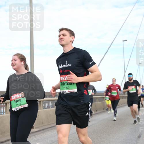 03.10.2025 - Köhlbrandbrückenlauf Jannik Wohlers http://msf.ph/oto/9157113 03.10.2025 15:35:57 Position 1 8149, 25, 7969 meine-sportfotos.de