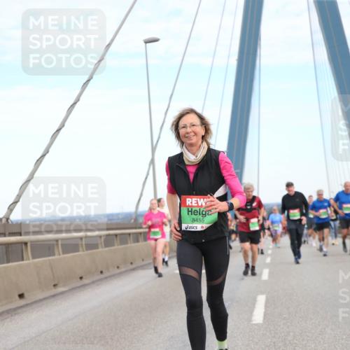 03.10.2025 - Köhlbrandbrückenlauf Jannik Wohlers http://msf.ph/oto/9157135 03.10.2025 15:36:06 Position 1 8455 meine-sportfotos.de