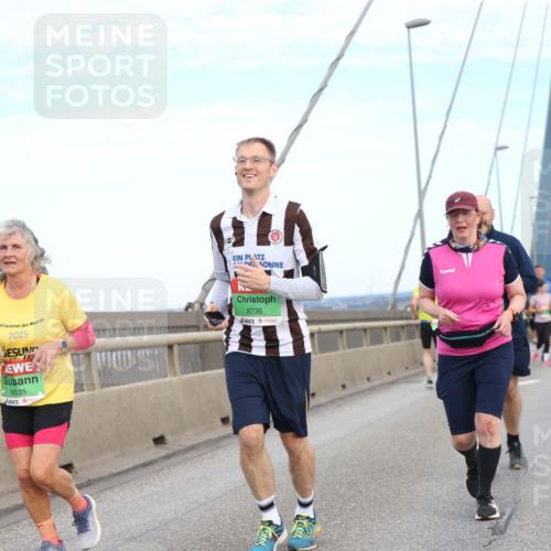 03.10.2025 - Köhlbrandbrückenlauf Jannik Wohlers http://msf.ph/oto/9157222 03.10.2025 15:36:36 Position 1 2025, 2, 9535, 8736 meine-sportfotos.de
