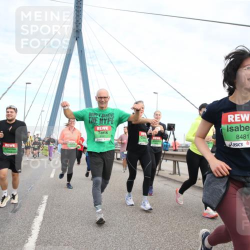 03.10.2025 - Köhlbrandbrückenlauf Jannik Wohlers http://msf.ph/oto/9157305 03.10.2025 15:37:00 Position 1 7958, 8597, 8481 meine-sportfotos.de