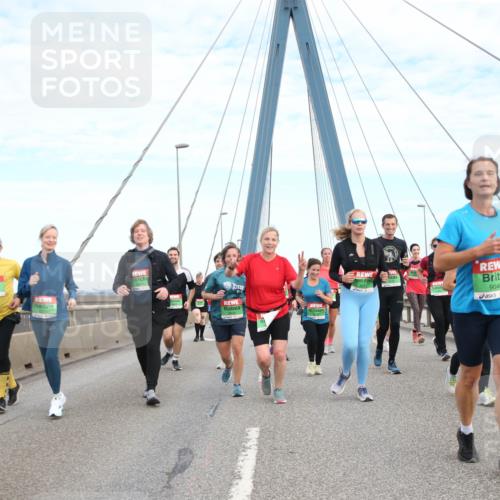 03.10.2025 - Köhlbrandbrückenlauf Jannik Wohlers http://msf.ph/oto/9157348 03.10.2025 15:37:10 Position 1 8558, 805, 9040 meine-sportfotos.de