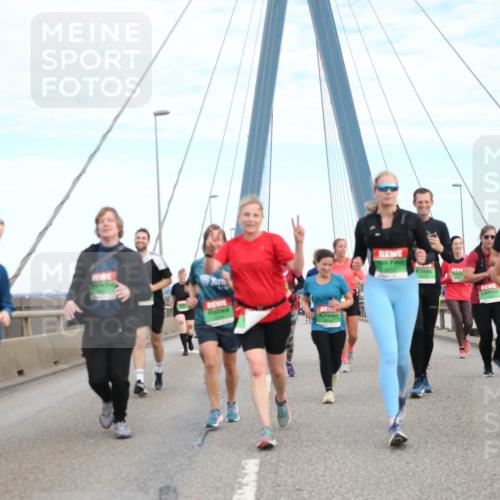 03.10.2025 - Köhlbrandbrückenlauf Jannik Wohlers http://msf.ph/oto/9157350 03.10.2025 15:37:10 Position 1 9040 meine-sportfotos.de