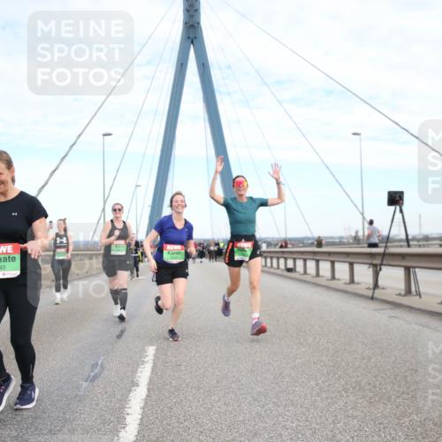 03.10.2025 - Köhlbrandbrückenlauf Jannik Wohlers http://msf.ph/oto/9157452 03.10.2025 15:37:44 Position 1 8645, 1 meine-sportfotos.de
