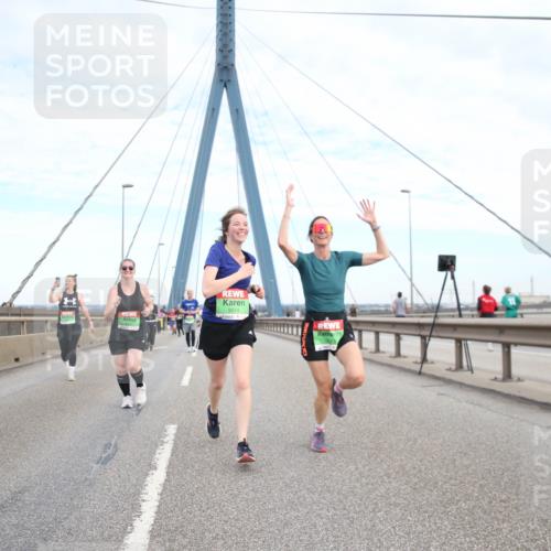03.10.2025 - Köhlbrandbrückenlauf Jannik Wohlers http://msf.ph/oto/9157458 03.10.2025 15:37:44 Position 1 9514 meine-sportfotos.de