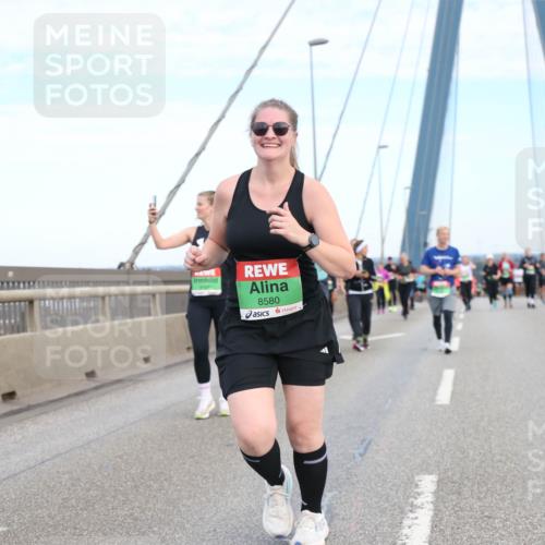 03.10.2025 - Köhlbrandbrückenlauf Jannik Wohlers http://msf.ph/oto/9157465 03.10.2025 15:37:45 Position 1 8580 meine-sportfotos.de