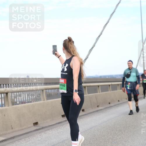 03.10.2025 - Köhlbrandbrückenlauf Jannik Wohlers http://msf.ph/oto/9157466 03.10.2025 15:37:47 Position 1 9, 8, 8186 meine-sportfotos.de
