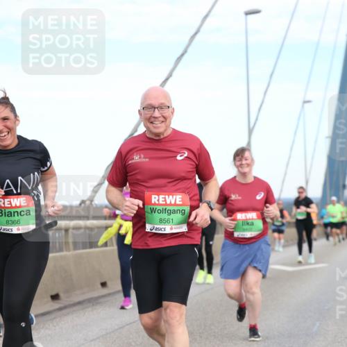 03.10.2025 - Köhlbrandbrückenlauf Jannik Wohlers http://msf.ph/oto/9157484 03.10.2025 15:37:56 Position 1 8366, 8561 meine-sportfotos.de