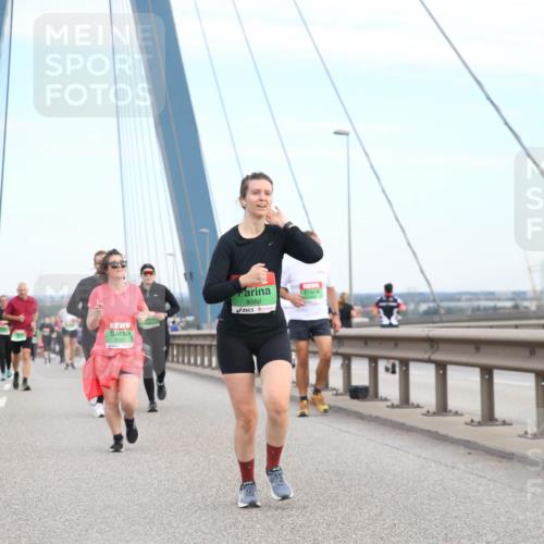 03.10.2025 - Köhlbrandbrückenlauf Jannik Wohlers http://msf.ph/oto/9157507 03.10.2025 15:38:07 Position 1 8102, 8568 meine-sportfotos.de