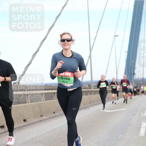 03.10.2025 - Köhlbrandbrückenlauf Jannik Wohlers http://msf.ph/oto/9157674 03.10.2025 15:39:59 Position 1 9523, 9524 meine-sportfotos.de