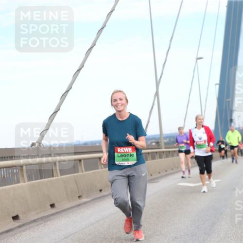 03.10.2025 - Köhlbrandbrückenlauf Jannik Wohlers http://msf.ph/oto/9157723 03.10.2025 15:40:22 Position 1 8560 meine-sportfotos.de