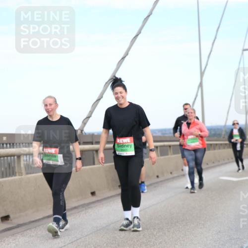 03.10.2025 - Köhlbrandbrückenlauf Jannik Wohlers http://msf.ph/oto/9157768 03.10.2025 15:40:52 Position 1 8044, 8943 meine-sportfotos.de