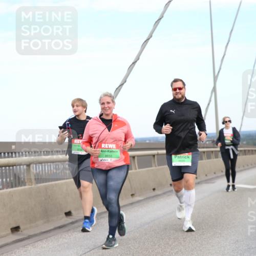 03.10.2025 - Köhlbrandbrückenlauf Jannik Wohlers http://msf.ph/oto/9157772 03.10.2025 15:40:55 Position 1 8655, 8690 meine-sportfotos.de