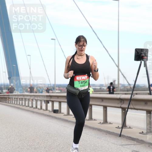 03.10.2025 - Köhlbrandbrückenlauf Jannik Wohlers http://msf.ph/oto/9157790 03.10.2025 15:41:06 Position 1 8494 meine-sportfotos.de