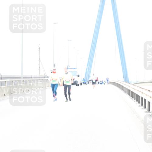 03.10.2025 - Köhlbrandbrückenlauf Jannik Wohlers http://msf.ph/oto/9157853 03.10.2025 16:12:48 Position 1  meine-sportfotos.de