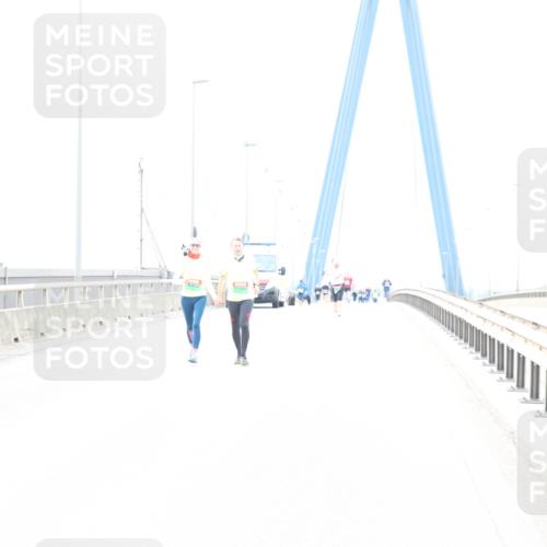 03.10.2025 - Köhlbrandbrückenlauf Jannik Wohlers http://msf.ph/oto/9157854 03.10.2025 16:12:48 Position 1  meine-sportfotos.de