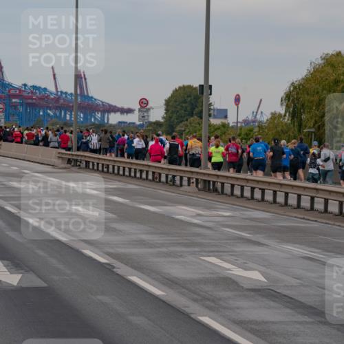03.10.2025 - Köhlbrandbrückenlauf Michael Burmester http://msf.ph/oto/9159066 03.10.2025 15:24:08 Position 3 12, 5 meine-sportfotos.de