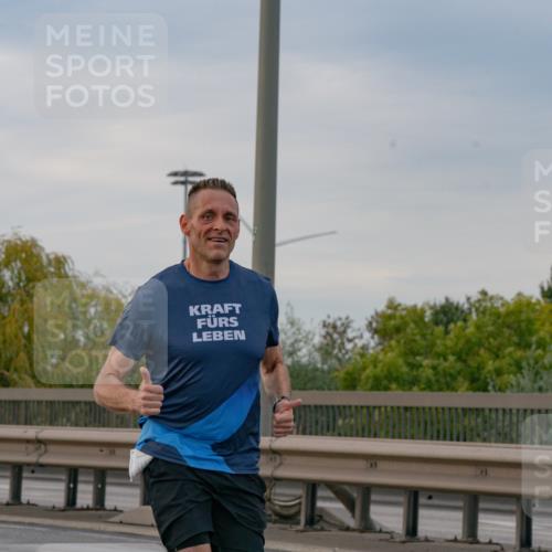 03.10.2025 - Köhlbrandbrückenlauf Michael Burmester http://msf.ph/oto/9159080 03.10.2025 15:35:48 Position 3  meine-sportfotos.de