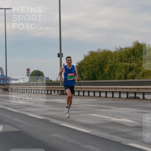 03.10.2025 - Köhlbrandbrückenlauf Michael Burmester http://msf.ph/oto/9159082 03.10.2025 15:35:59 Position 3  meine-sportfotos.de