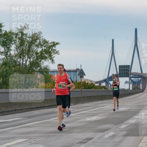 03.10.2025 - Köhlbrandbrückenlauf Michael Burmester http://msf.ph/oto/9159085 03.10.2025 15:36:35 Position 3 12 meine-sportfotos.de