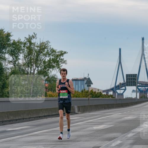 03.10.2025 - Köhlbrandbrückenlauf Michael Burmester http://msf.ph/oto/9159089 03.10.2025 15:36:41 Position 3  meine-sportfotos.de