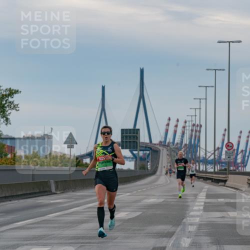03.10.2025 - Köhlbrandbrückenlauf Michael Burmester http://msf.ph/oto/9159095 03.10.2025 15:36:57 Position 3 7034, 12 meine-sportfotos.de
