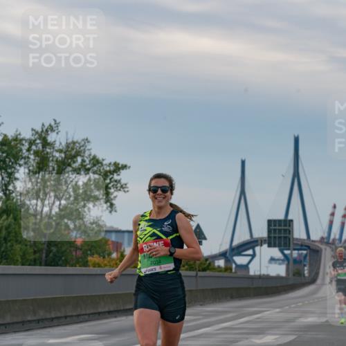 03.10.2025 - Köhlbrandbrückenlauf Michael Burmester http://msf.ph/oto/9159099 03.10.2025 15:36:59 Position 3 7034 meine-sportfotos.de