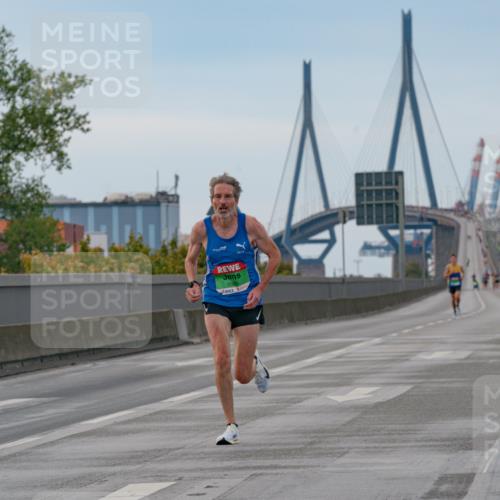 03.10.2025 - Köhlbrandbrückenlauf Michael Burmester http://msf.ph/oto/9159121 03.10.2025 15:37:44 Position 3  meine-sportfotos.de