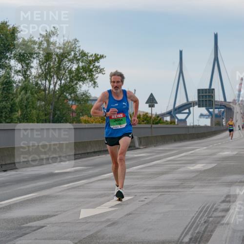 03.10.2025 - Köhlbrandbrückenlauf Michael Burmester http://msf.ph/oto/9159122 03.10.2025 15:37:45 Position 3 12, 5 meine-sportfotos.de