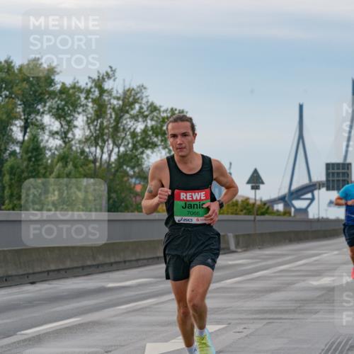 03.10.2025 - Köhlbrandbrückenlauf Michael Burmester http://msf.ph/oto/9159168 03.10.2025 15:39:27 Position 3 7066 meine-sportfotos.de