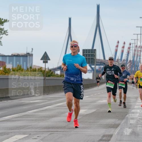 03.10.2025 - Köhlbrandbrückenlauf Michael Burmester http://msf.ph/oto/9159169 03.10.2025 15:39:30 Position 3  meine-sportfotos.de