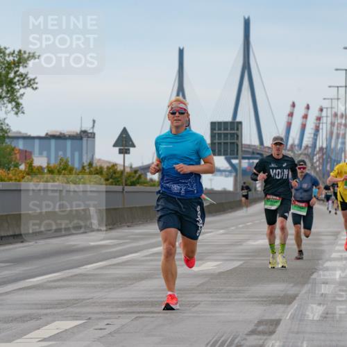 03.10.2025 - Köhlbrandbrückenlauf Michael Burmester http://msf.ph/oto/9159171 03.10.2025 15:39:30 Position 3  meine-sportfotos.de