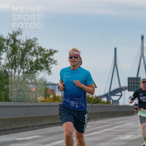03.10.2025 - Köhlbrandbrückenlauf Michael Burmester http://msf.ph/oto/9159174 03.10.2025 15:39:32 Position 3  meine-sportfotos.de