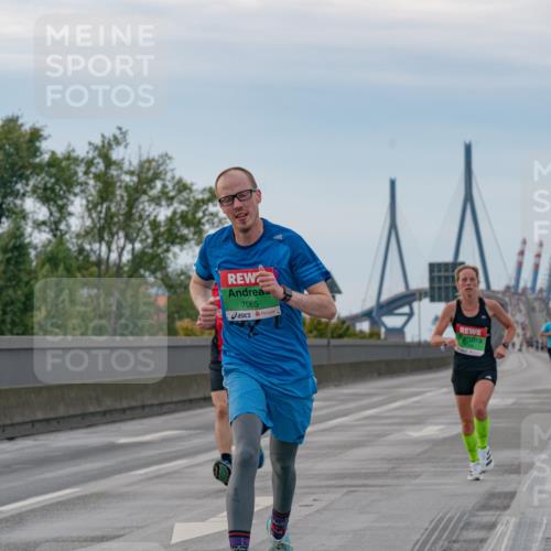 03.10.2025 - Köhlbrandbrückenlauf Michael Burmester http://msf.ph/oto/9159211 03.10.2025 15:40:13 Position 3 7065 meine-sportfotos.de