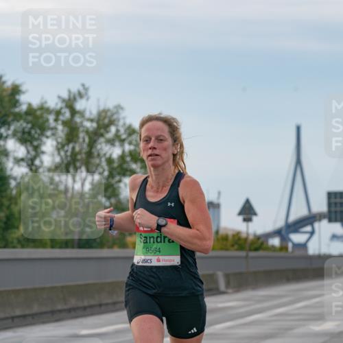 03.10.2025 - Köhlbrandbrückenlauf Michael Burmester http://msf.ph/oto/9159218 03.10.2025 15:40:16 Position 3 9564 meine-sportfotos.de