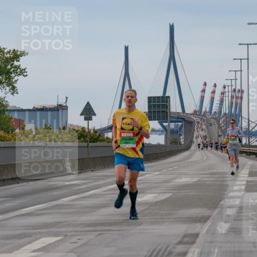 03.10.2025 - Köhlbrandbrückenlauf Michael Burmester http://msf.ph/oto/9159223 03.10.2025 15:40:37 Position 3 12, 5, 8 meine-sportfotos.de