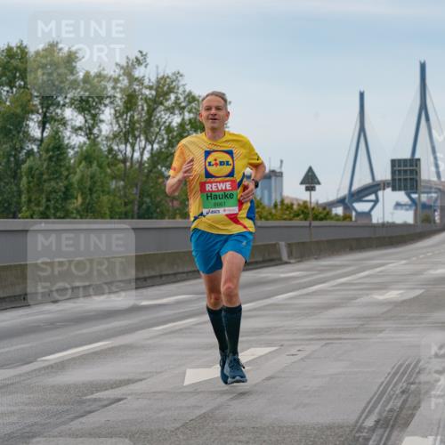 03.10.2025 - Köhlbrandbrückenlauf Michael Burmester http://msf.ph/oto/9159227 03.10.2025 15:40:40 Position 3 8861 meine-sportfotos.de