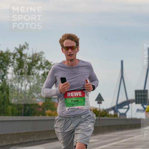 03.10.2025 - Köhlbrandbrückenlauf Michael Burmester http://msf.ph/oto/9159237 03.10.2025 15:40:51 Position 3 9663 meine-sportfotos.de