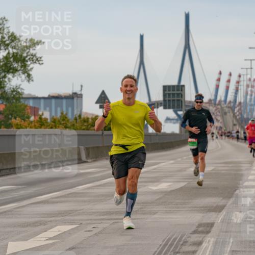 03.10.2025 - Köhlbrandbrückenlauf Michael Burmester http://msf.ph/oto/9159241 03.10.2025 15:40:54 Position 3  meine-sportfotos.de