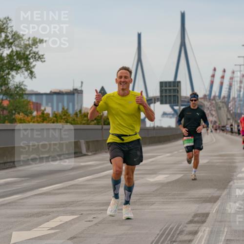 03.10.2025 - Köhlbrandbrückenlauf Michael Burmester http://msf.ph/oto/9159242 03.10.2025 15:40:54 Position 3  meine-sportfotos.de