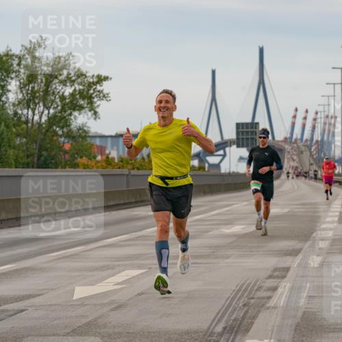 03.10.2025 - Köhlbrandbrückenlauf Michael Burmester http://msf.ph/oto/9159244 03.10.2025 15:40:55 Position 3  meine-sportfotos.de