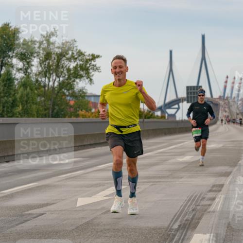 03.10.2025 - Köhlbrandbrückenlauf Michael Burmester http://msf.ph/oto/9159245 03.10.2025 15:40:56 Position 3  meine-sportfotos.de