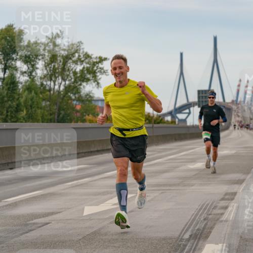 03.10.2025 - Köhlbrandbrückenlauf Michael Burmester http://msf.ph/oto/9159246 03.10.2025 15:40:56 Position 3  meine-sportfotos.de