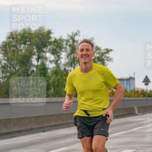 03.10.2025 - Köhlbrandbrückenlauf Michael Burmester http://msf.ph/oto/9159247 03.10.2025 15:40:56 Position 3  meine-sportfotos.de