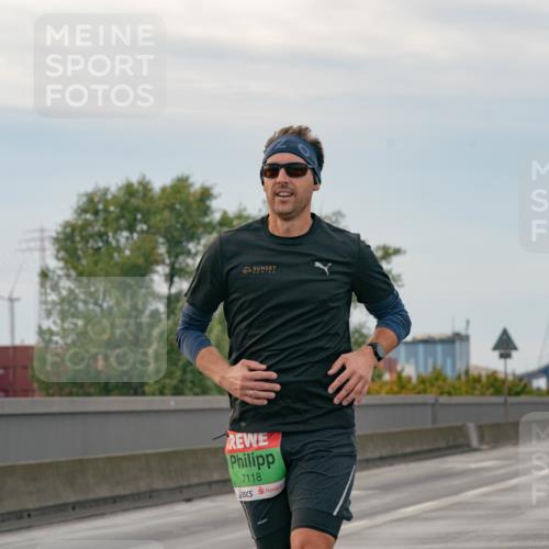 03.10.2025 - Köhlbrandbrückenlauf Michael Burmester http://msf.ph/oto/9159253 03.10.2025 15:41:01 Position 3 7118 meine-sportfotos.de