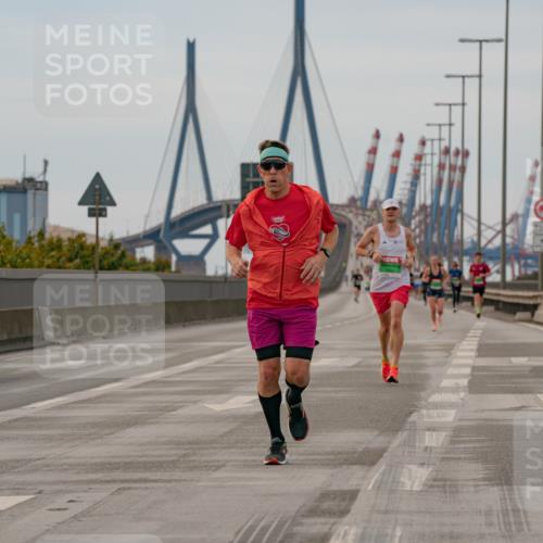 03.10.2025 - Köhlbrandbrückenlauf Michael Burmester http://msf.ph/oto/9159257 03.10.2025 15:41:10 Position 3  meine-sportfotos.de