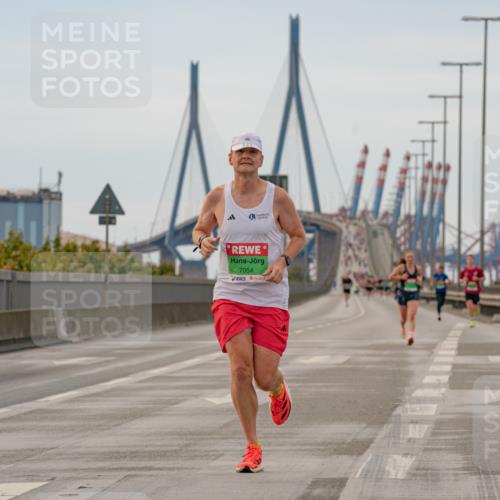 03.10.2025 - Köhlbrandbrückenlauf Michael Burmester http://msf.ph/oto/9159264 03.10.2025 15:41:15 Position 3 7054 meine-sportfotos.de
