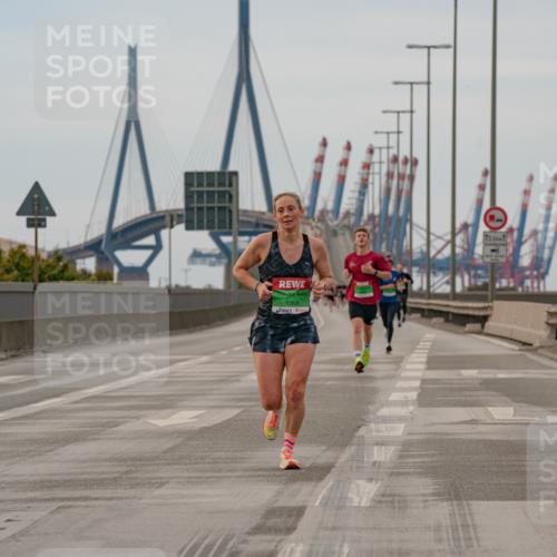 03.10.2025 - Köhlbrandbrückenlauf Michael Burmester http://msf.ph/oto/9159269 03.10.2025 15:41:26 Position 3 8968 meine-sportfotos.de